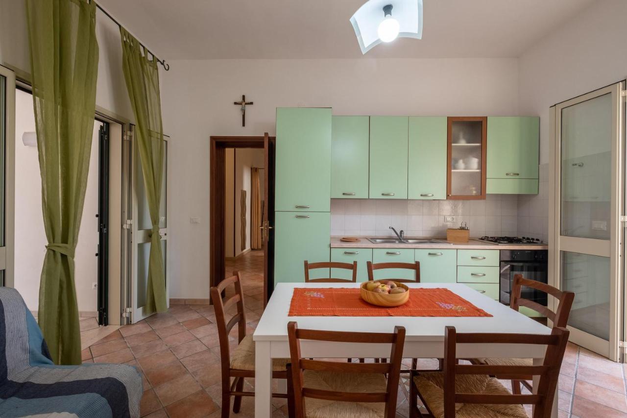 Casa Vacanze Kalocéri Torre dell'Orso Exterior foto