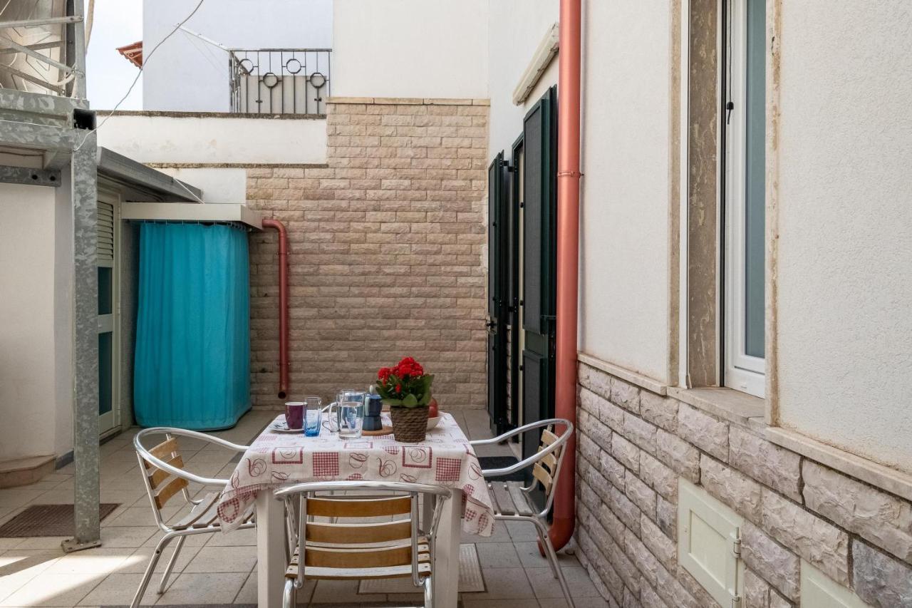 Casa Vacanze Kalocéri Torre dell'Orso Exterior foto